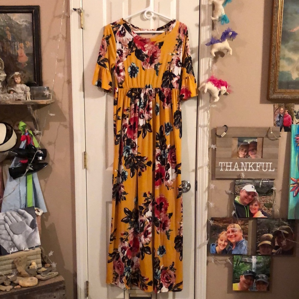 Cute boutique dress